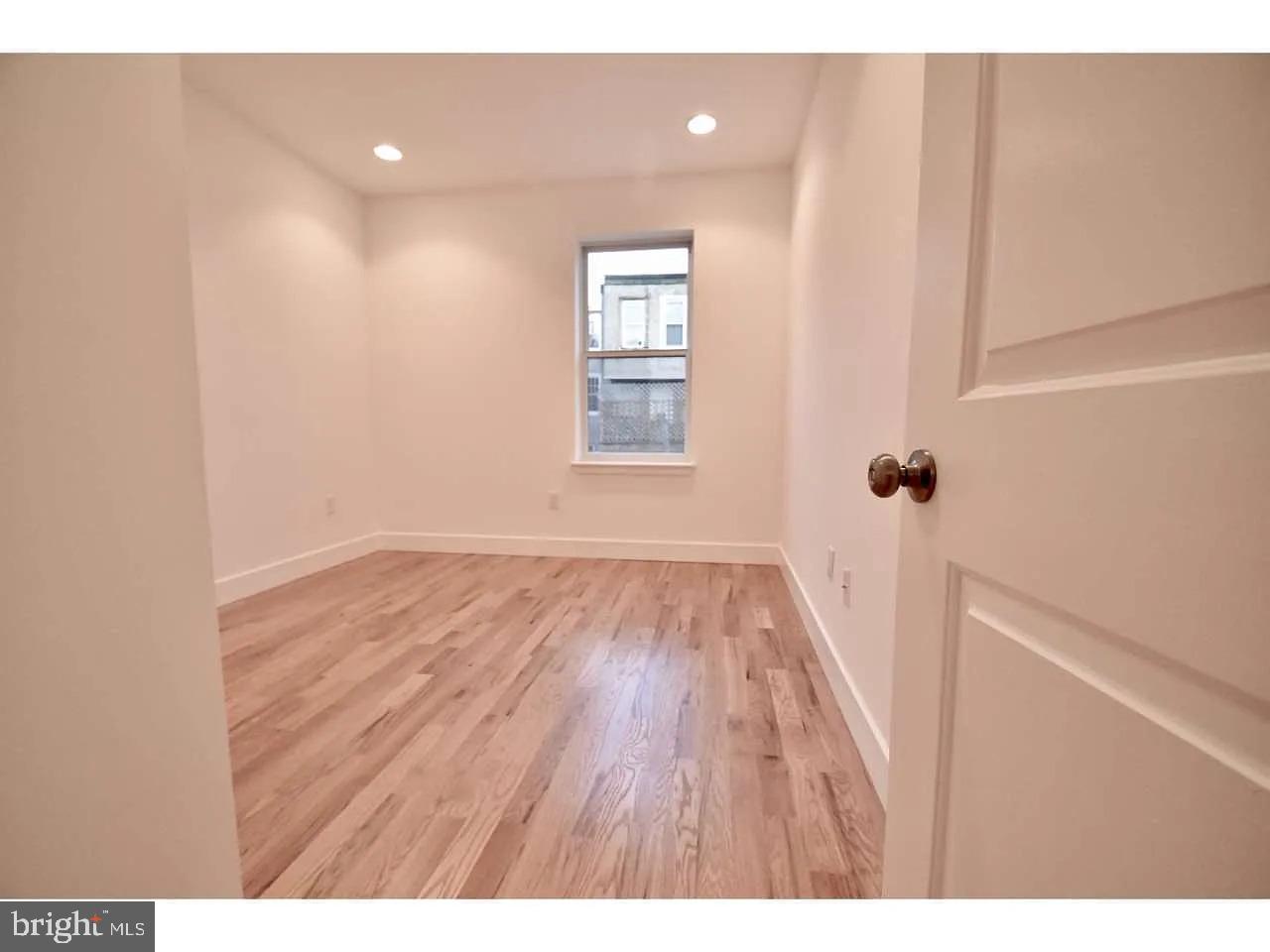 1211 N Franklin St Property Photo 12