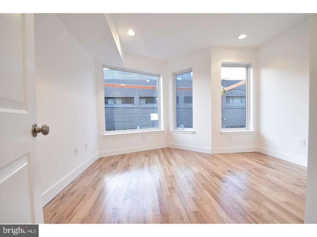 1211 N Franklin St Property Photo 22