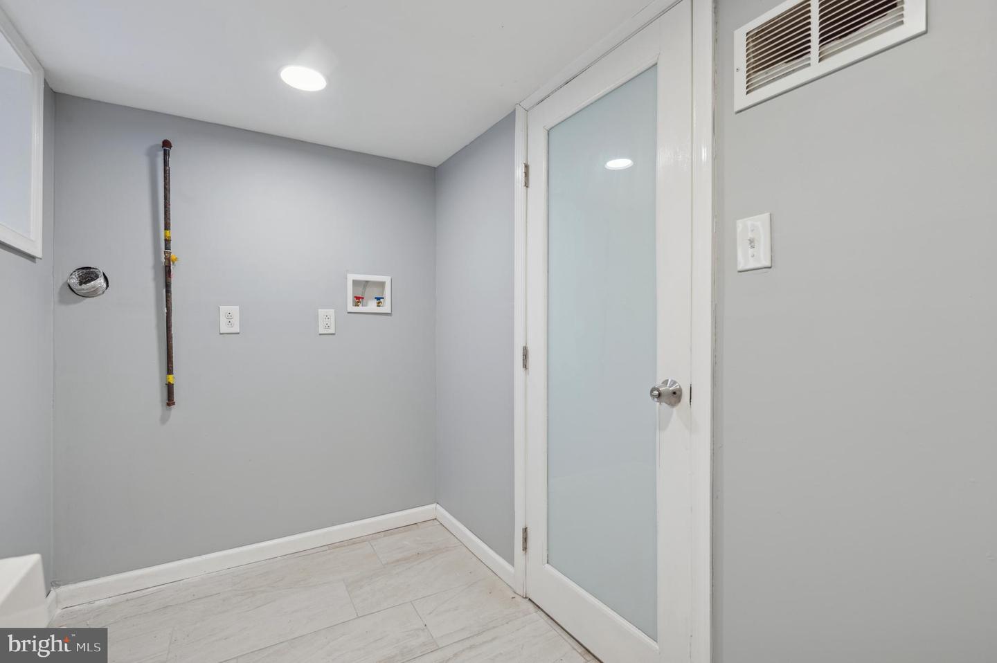 3236 W Berks St Property Photo 22