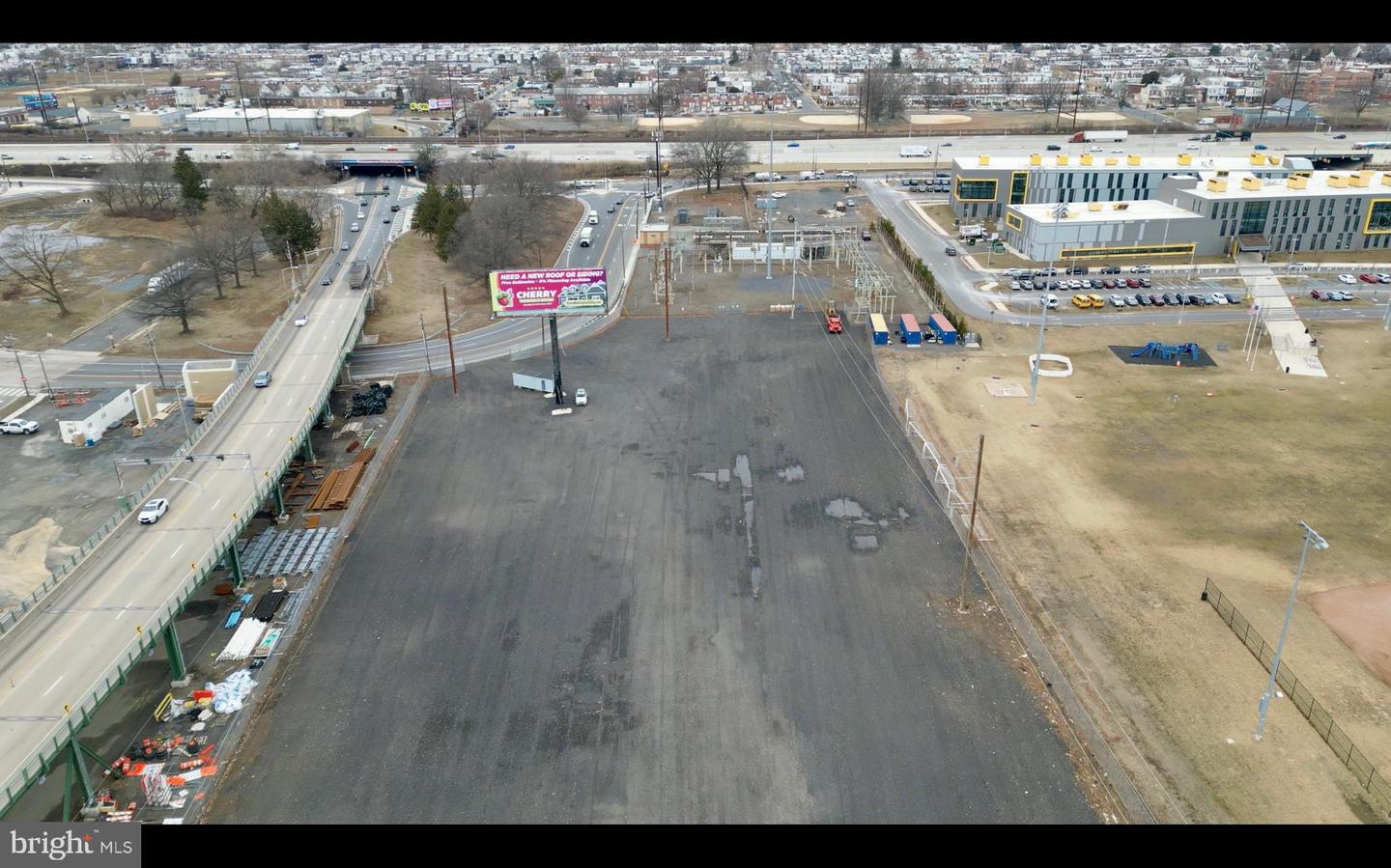 6425 New State Rd Property Photo 4