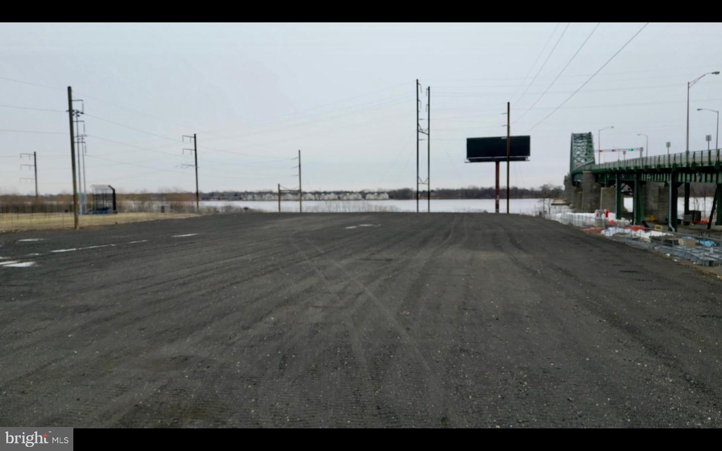 6425 New State Rd Property Photo 13