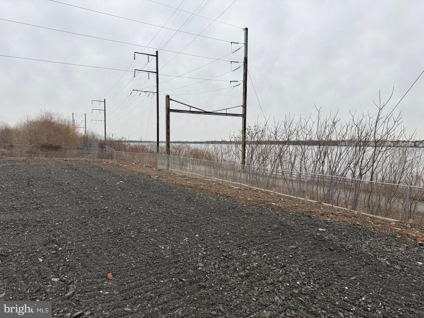 6425 New State Rd Property Photo 19