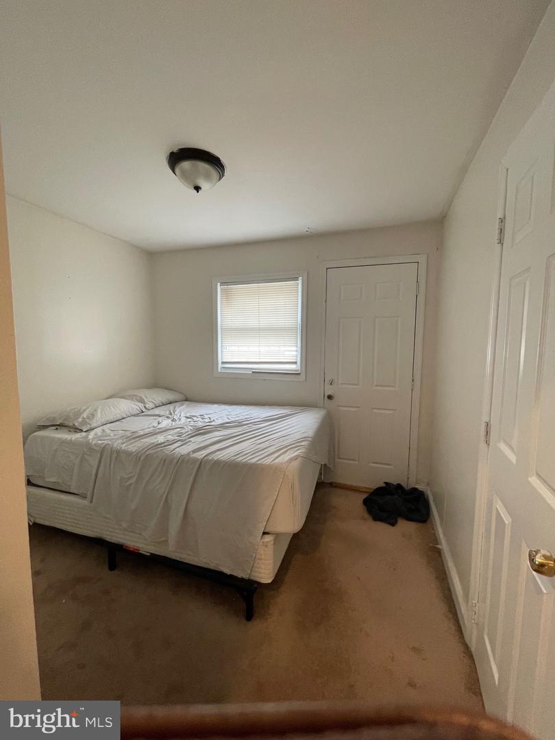 243 E Girard Ave #1st Fl Property Photo 10
