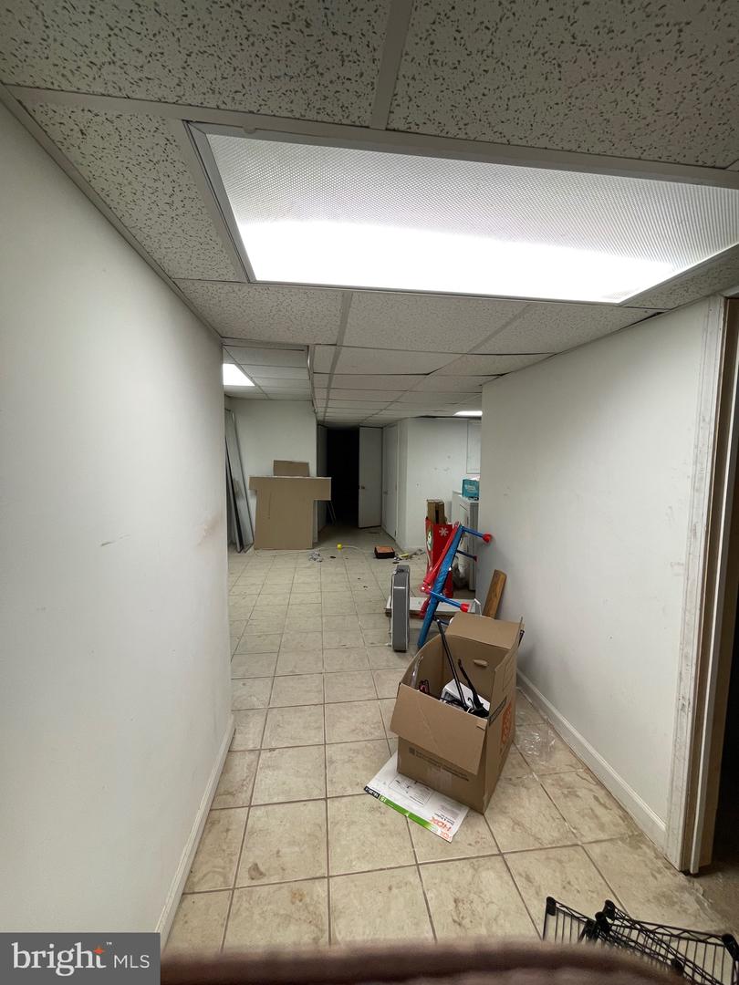 243 E Girard Ave #1st Fl Property Photo 11