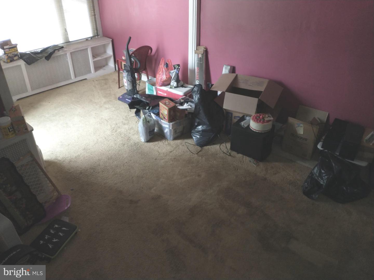 6812 Sprague St Property Photo 6