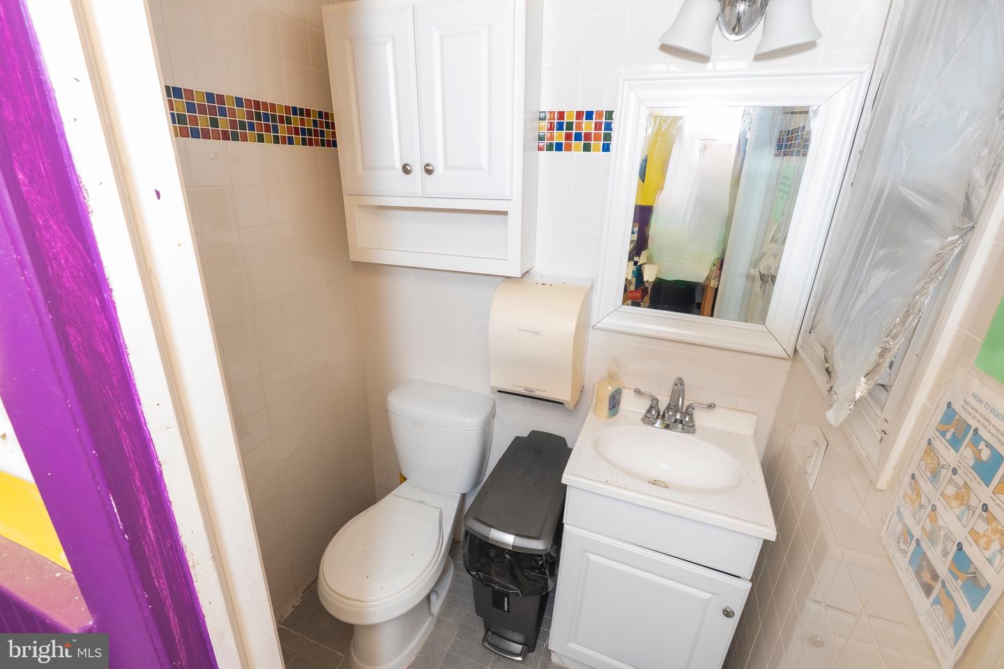 430 S 52nd St Property Photo 8