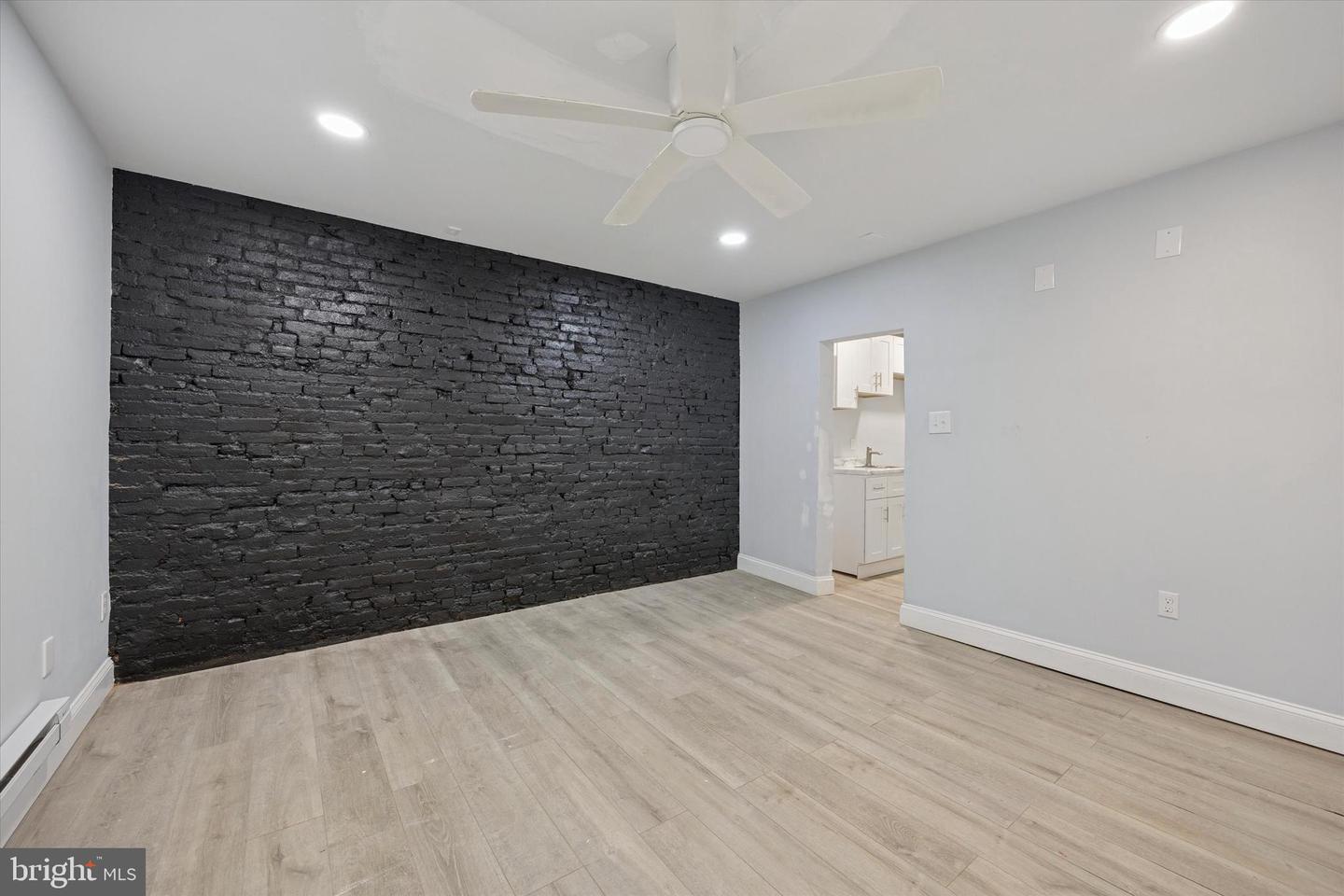 6411 Vine St Property Photo 19