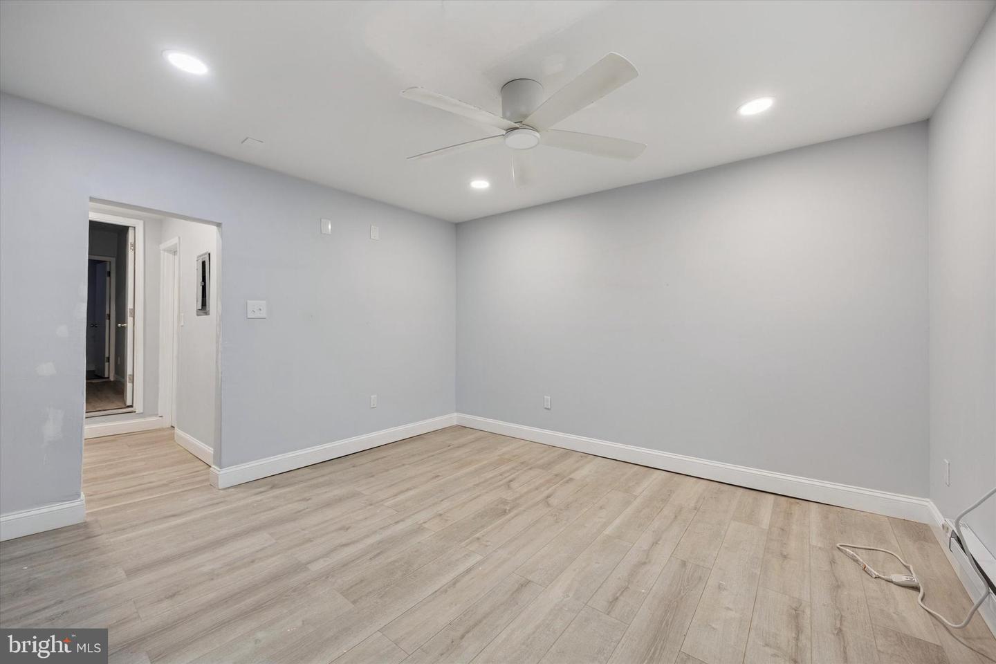 6411 Vine St Property Photo 20