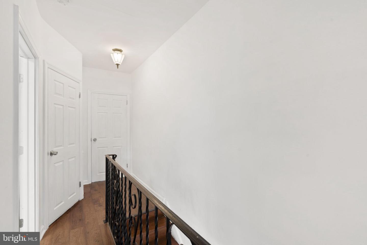 2225 S Hicks St Property Photo 16