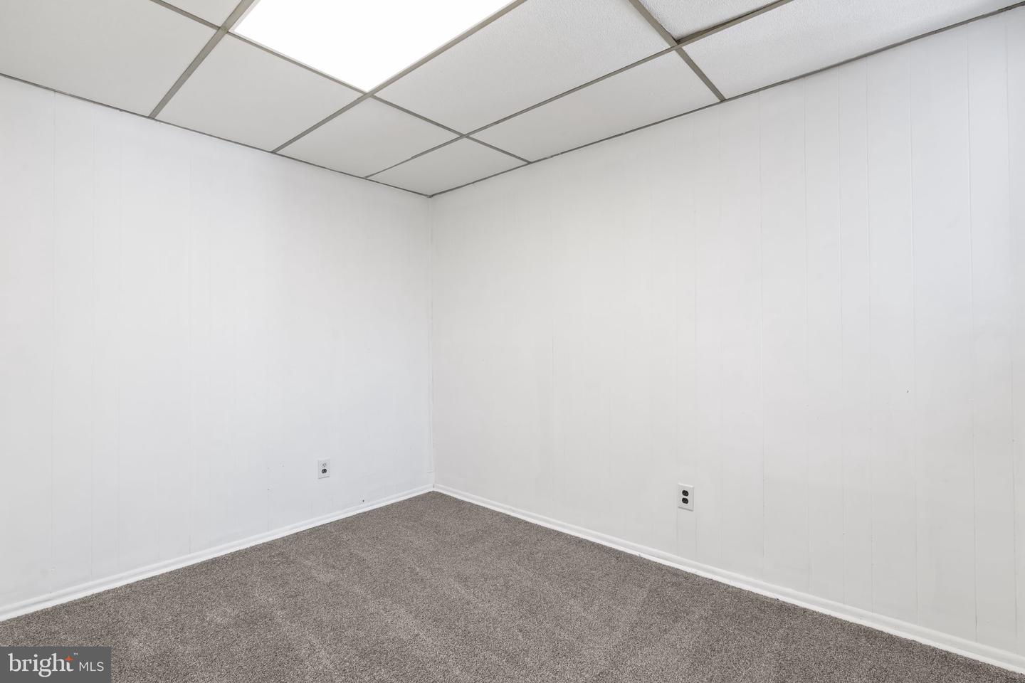 2225 S Hicks St Property Photo 20