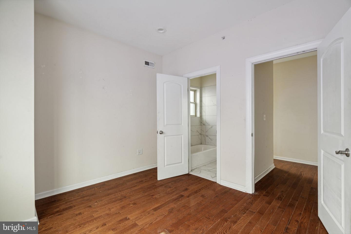 2114 S 7th St Property Photo 12