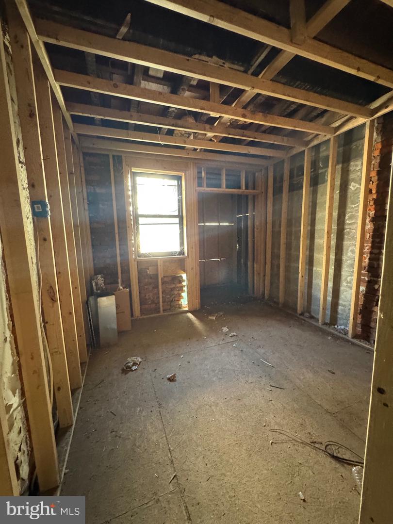 3333 W Huntingdon St Property Photo 10