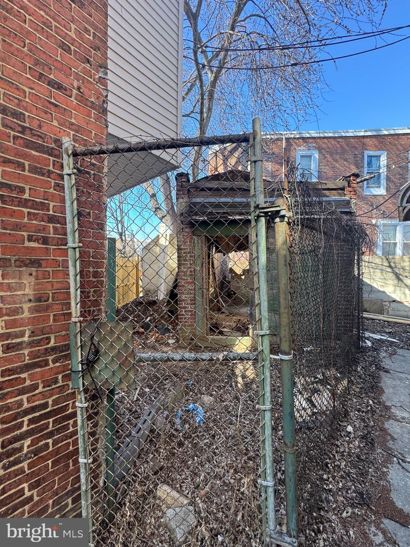 1613 W Erie Ave Property Photo 28