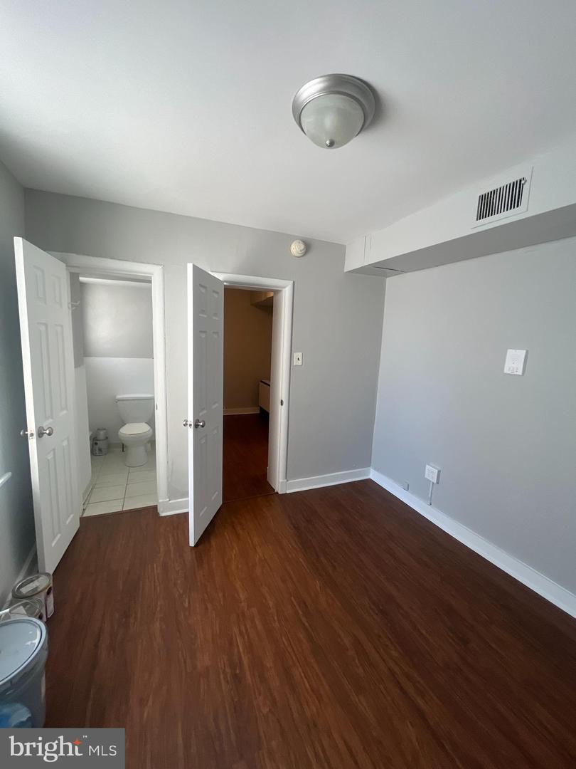 1427 Spruce St #6-7 Property Photo 3