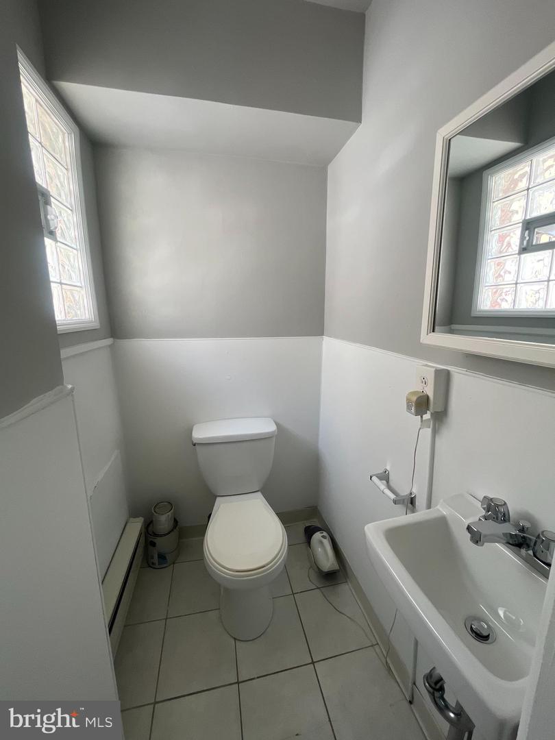 1427 Spruce St #6-7 Property Photo 4