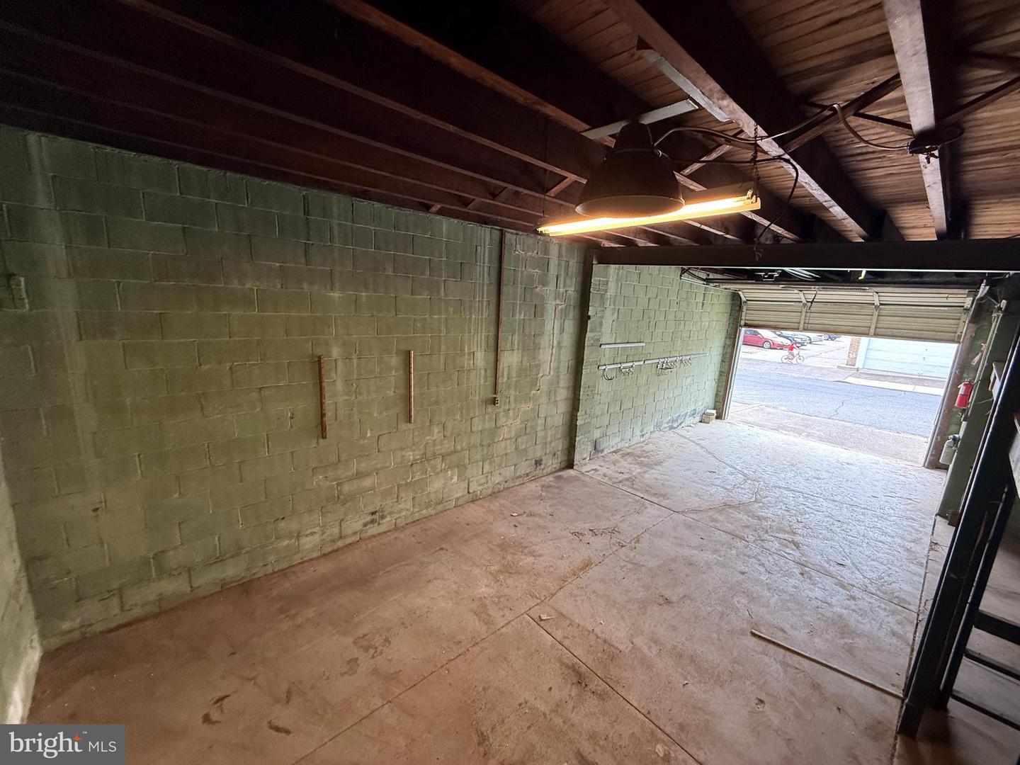 4611 Hellerman St Property Photo 5