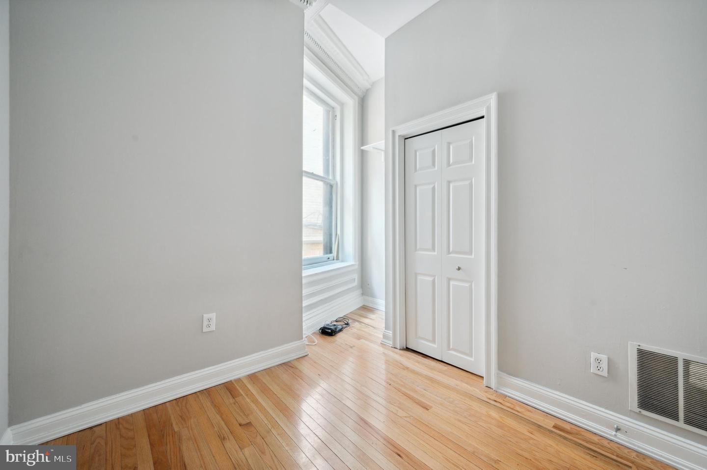 1723 Spruce St Property Photo 10