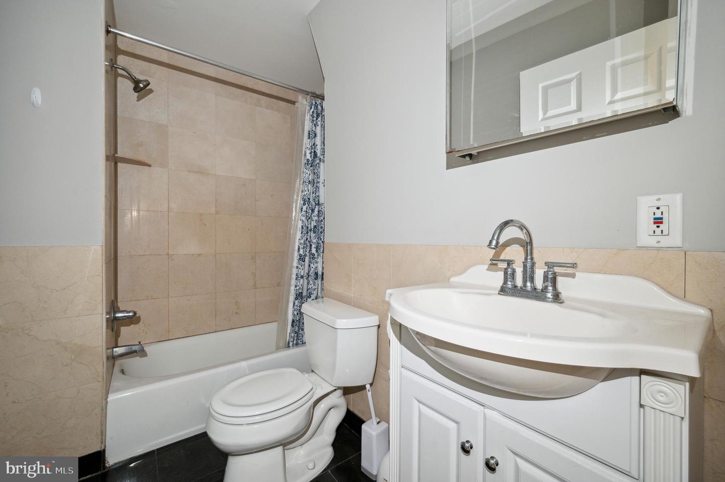 1723 Spruce St Property Photo 15