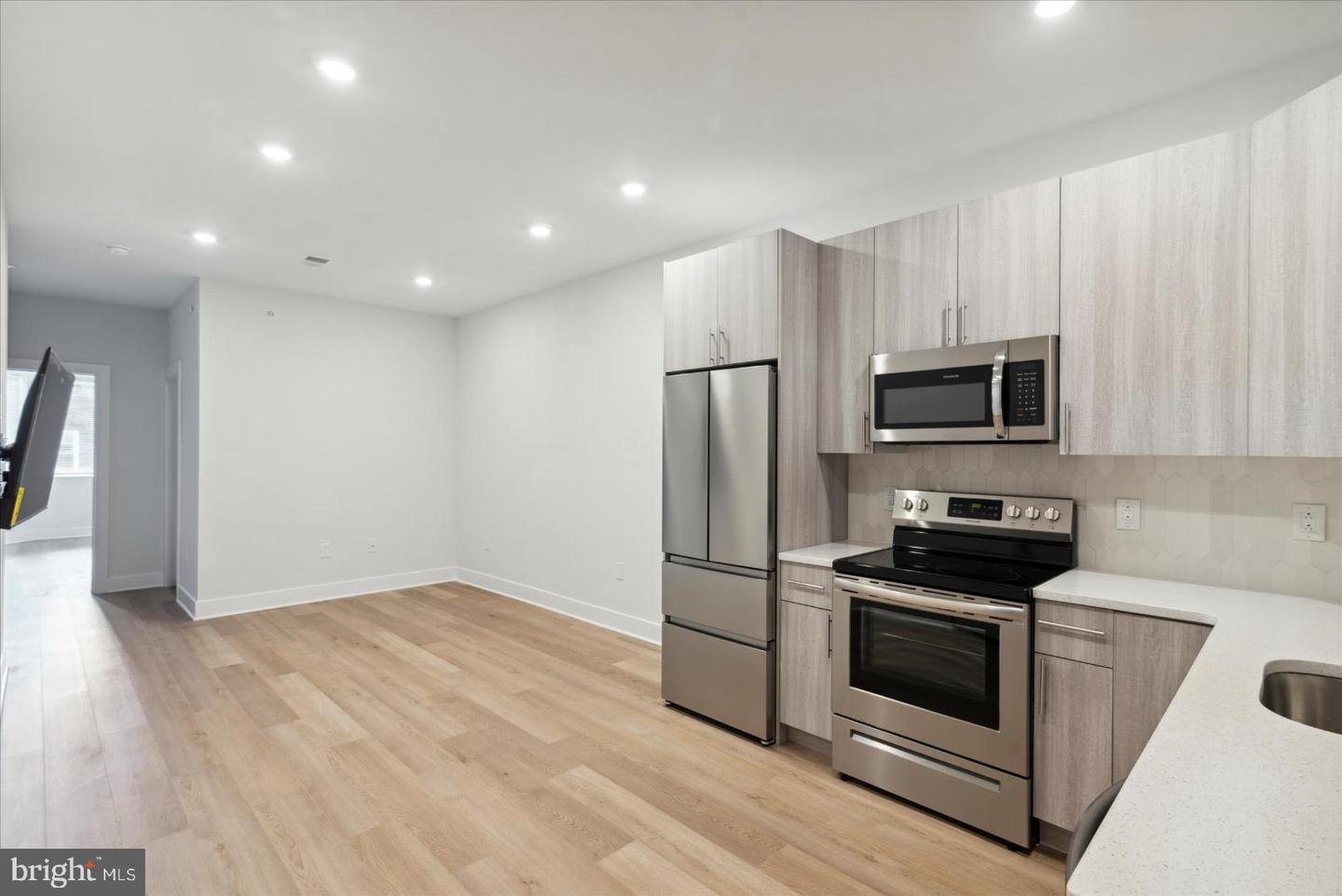 3843 Haverford Ave #1 Property Photo 1