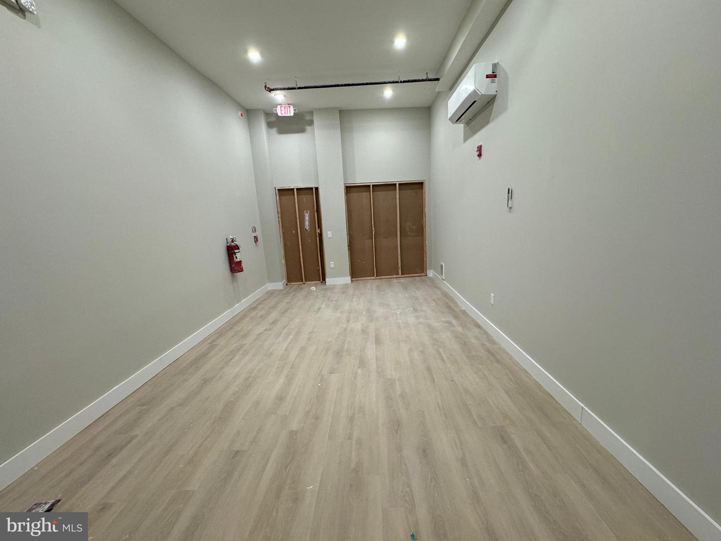 1626 Ridge Ave Property Photo 3