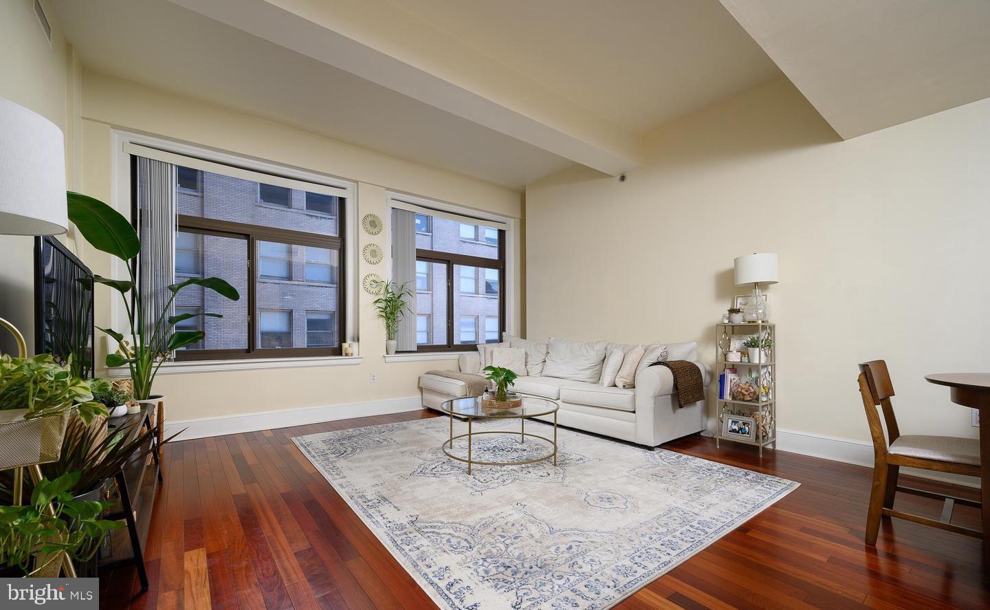 1500 Chestnut St #13c Property Photo 3