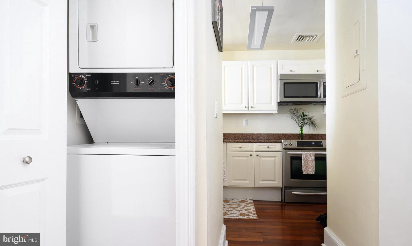 1500 Chestnut St #13c Property Photo 7