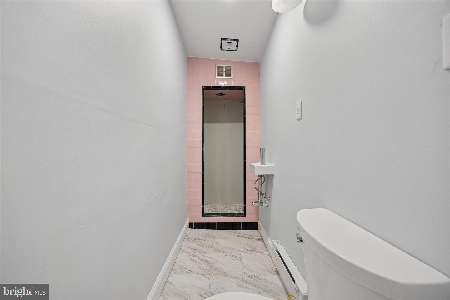 6411 Vine St Property Photo 6