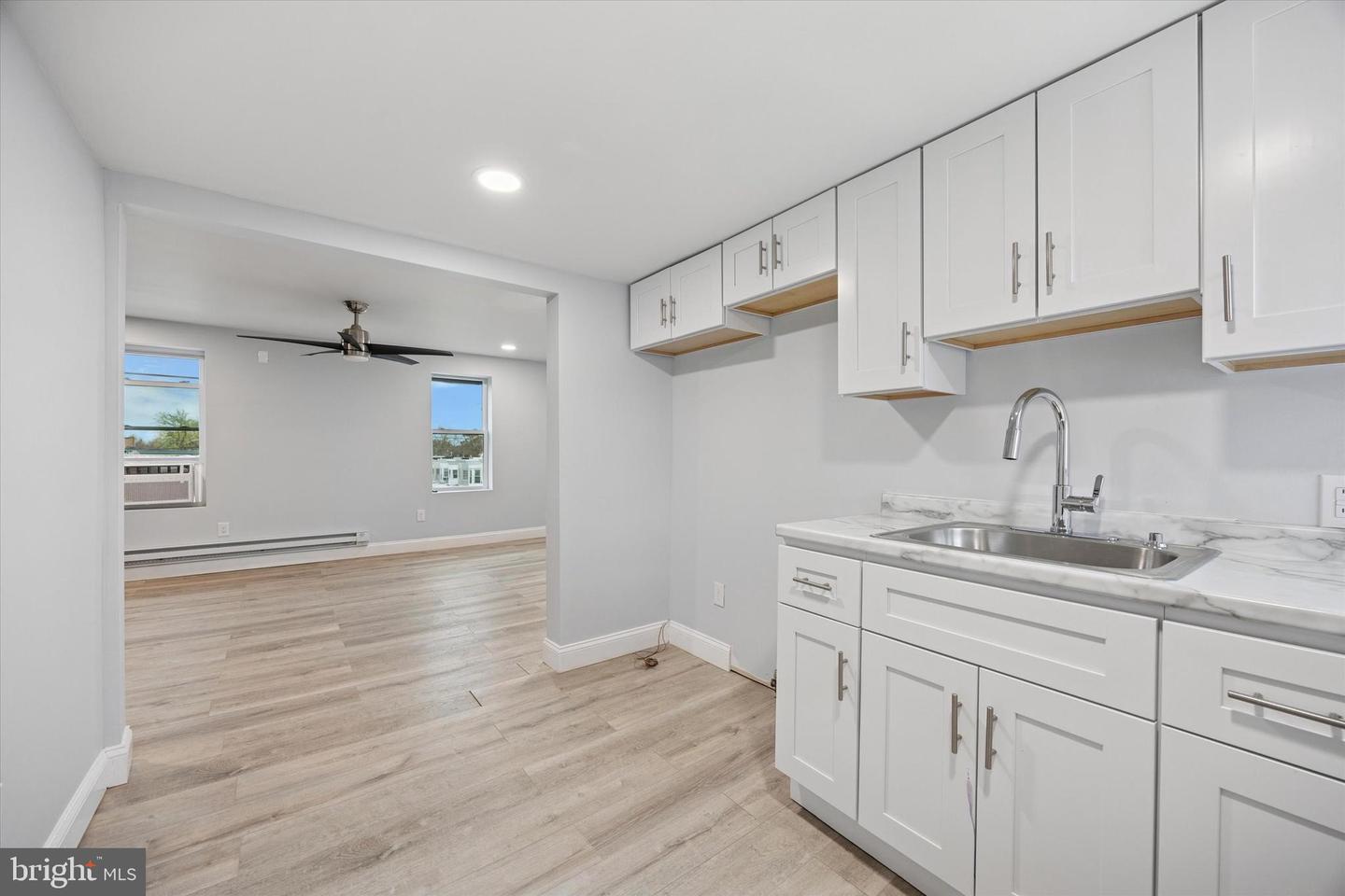 6411 Vine St Property Photo 8