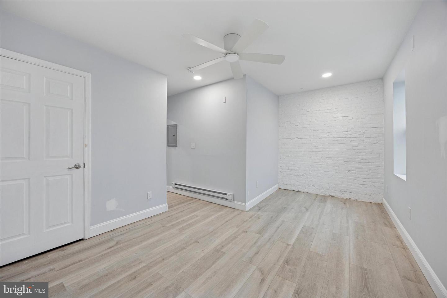 6411 Vine St Property Photo 10