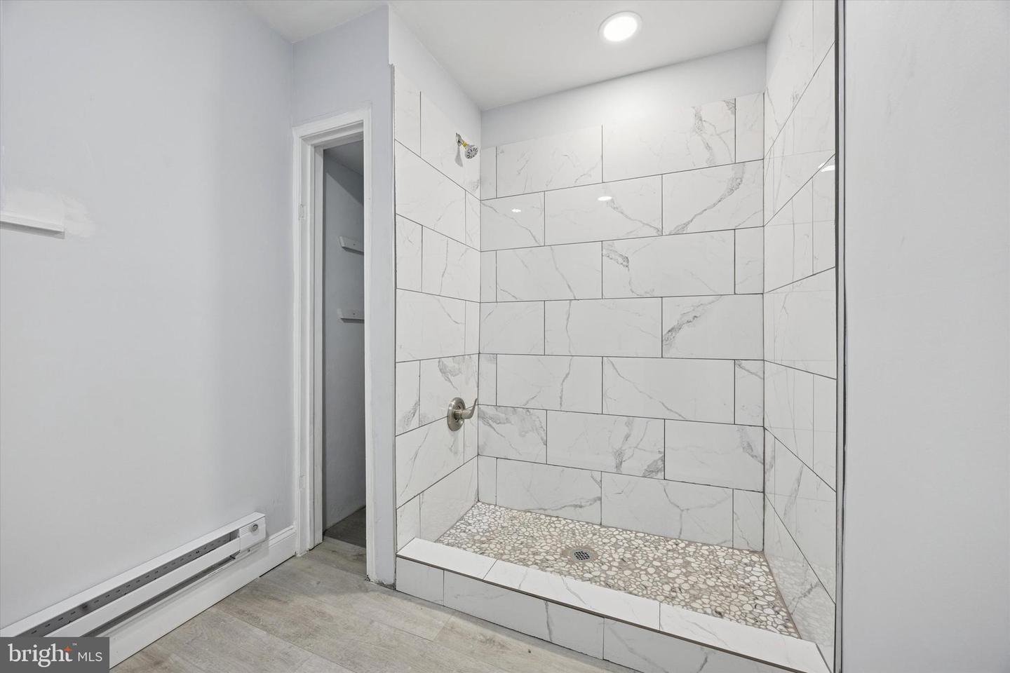 6411 Vine St Property Photo 14