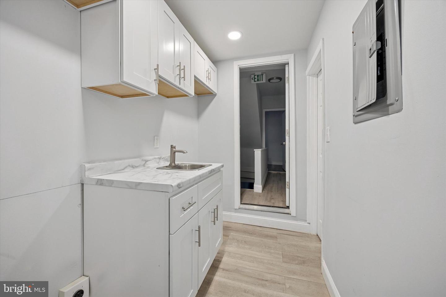 6411 Vine St Property Photo 17