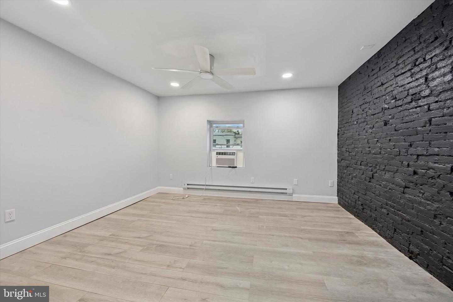 6411 Vine St Property Photo 18