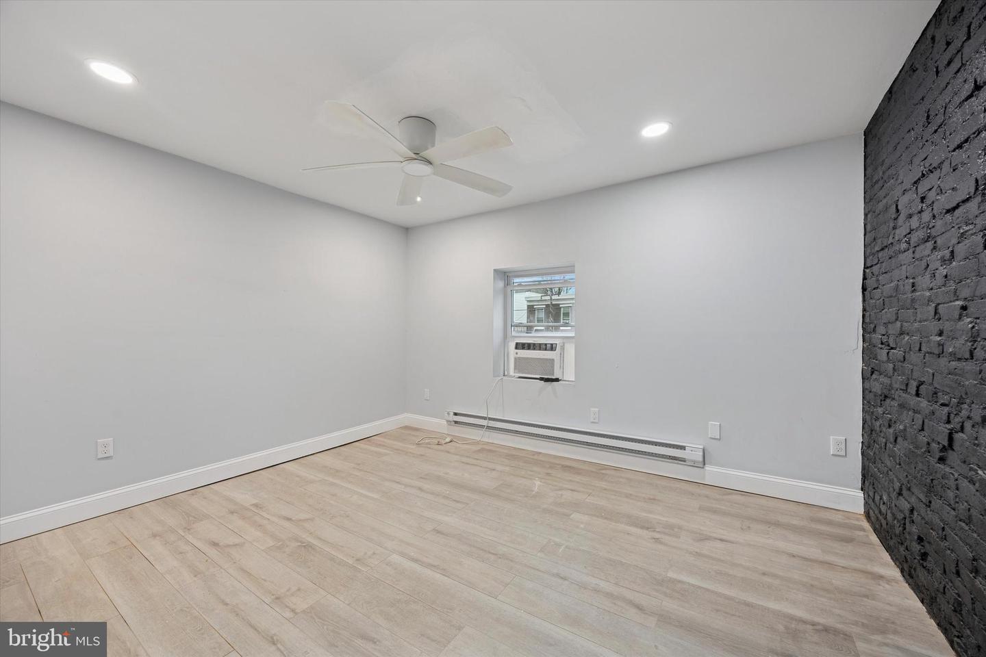6411 Vine St Property Photo 21