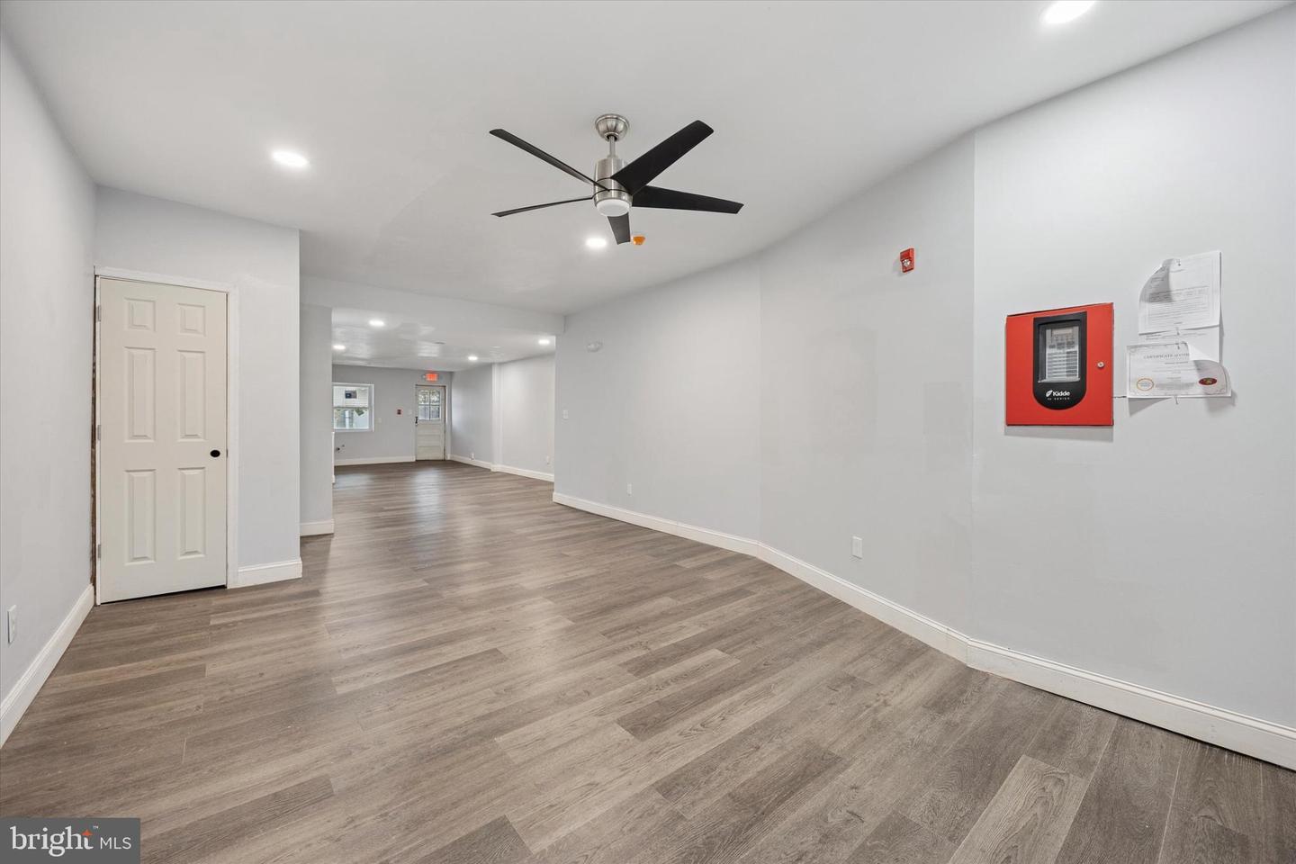 6411 Vine St Property Photo 23