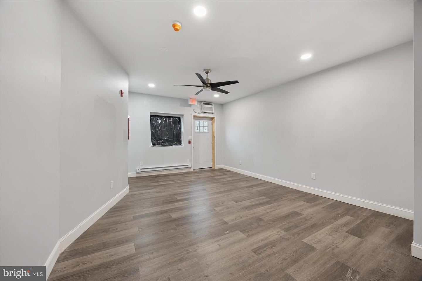 6411 Vine St Property Photo 25