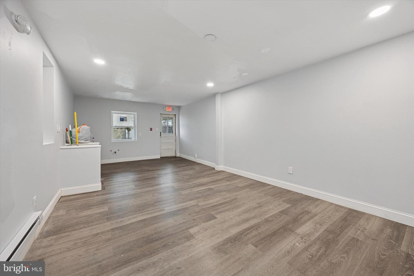 6411 Vine St Property Photo 27