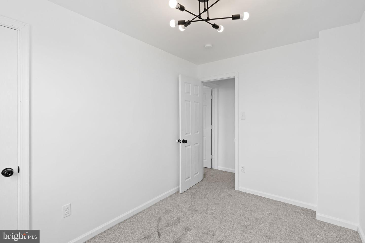 1520 Beverly Rd Property Photo 24