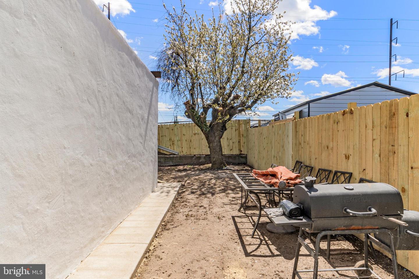 4575 Worth St Property Photo 40