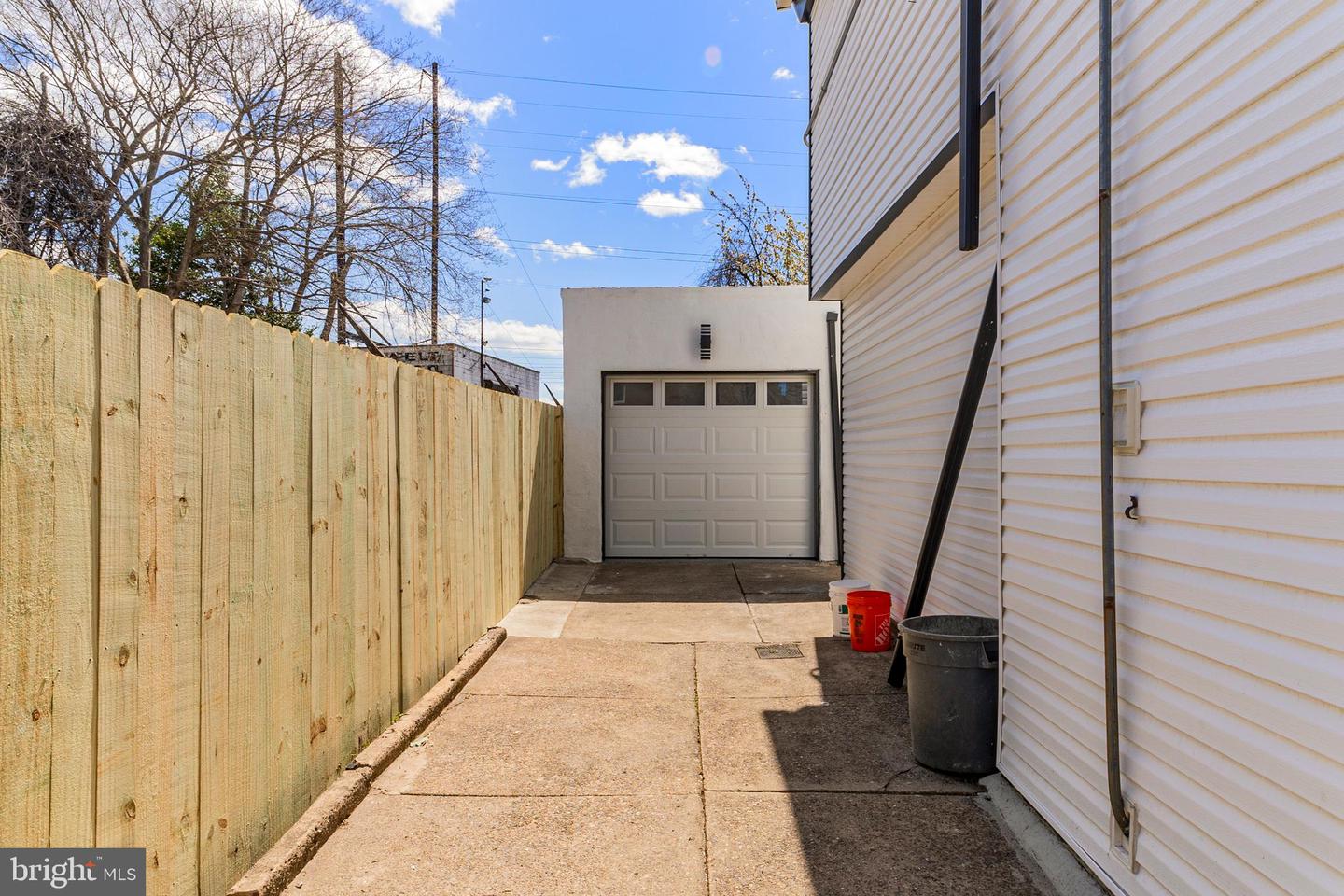 4575 Worth St Property Photo 41