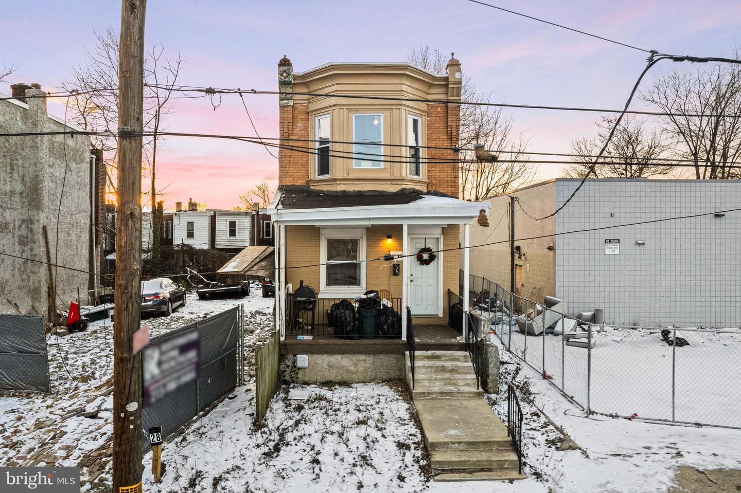 1530 N CONESTOGA ST Property Photo 1