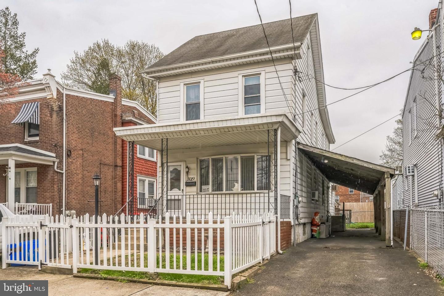 8019 Cottage St Property Photo 1