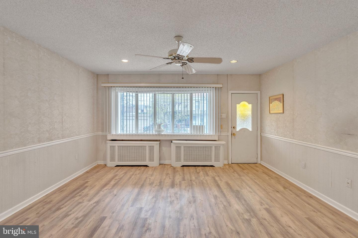 8019 Cottage St Property Photo 7