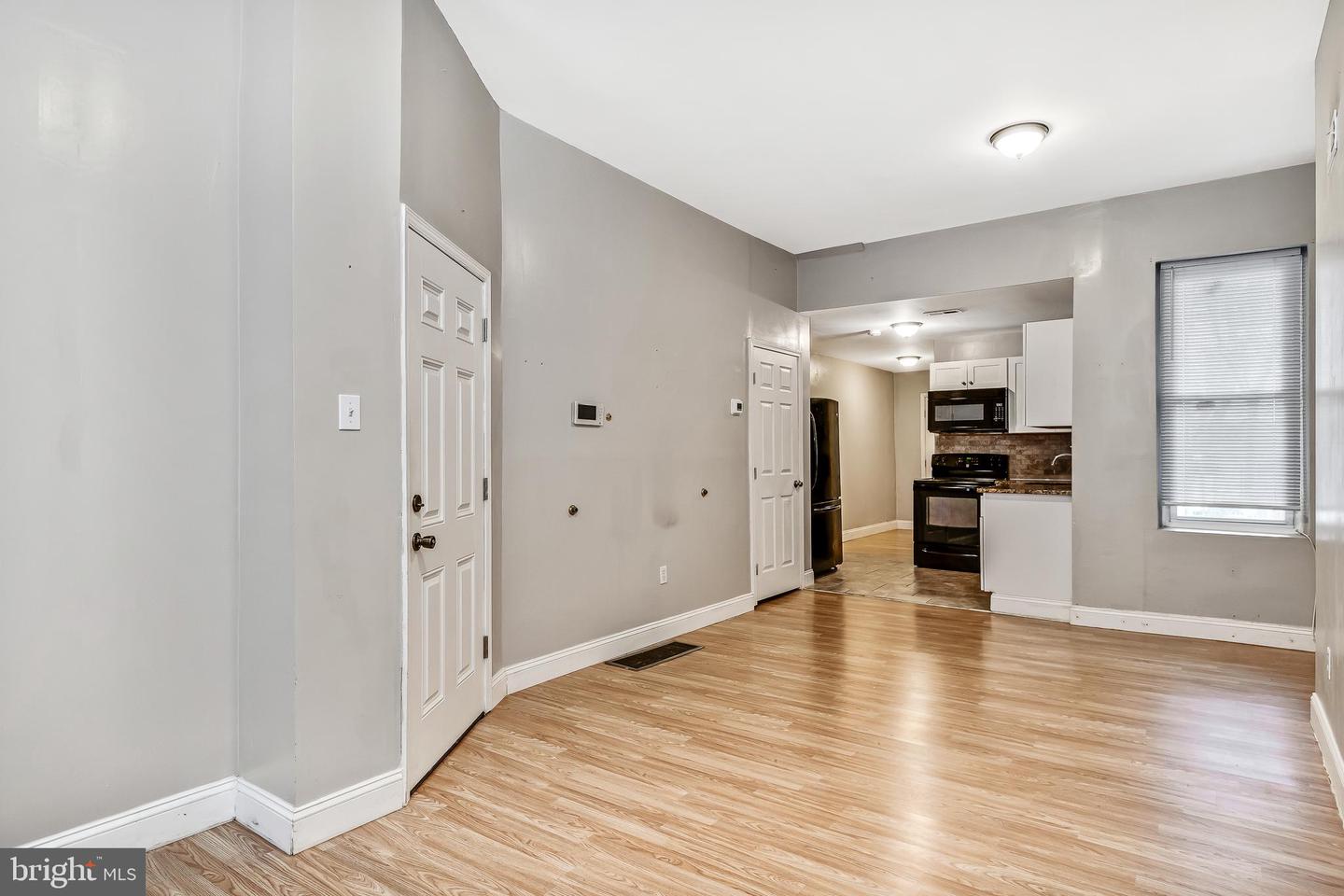 4029 Brown St Property Photo 1