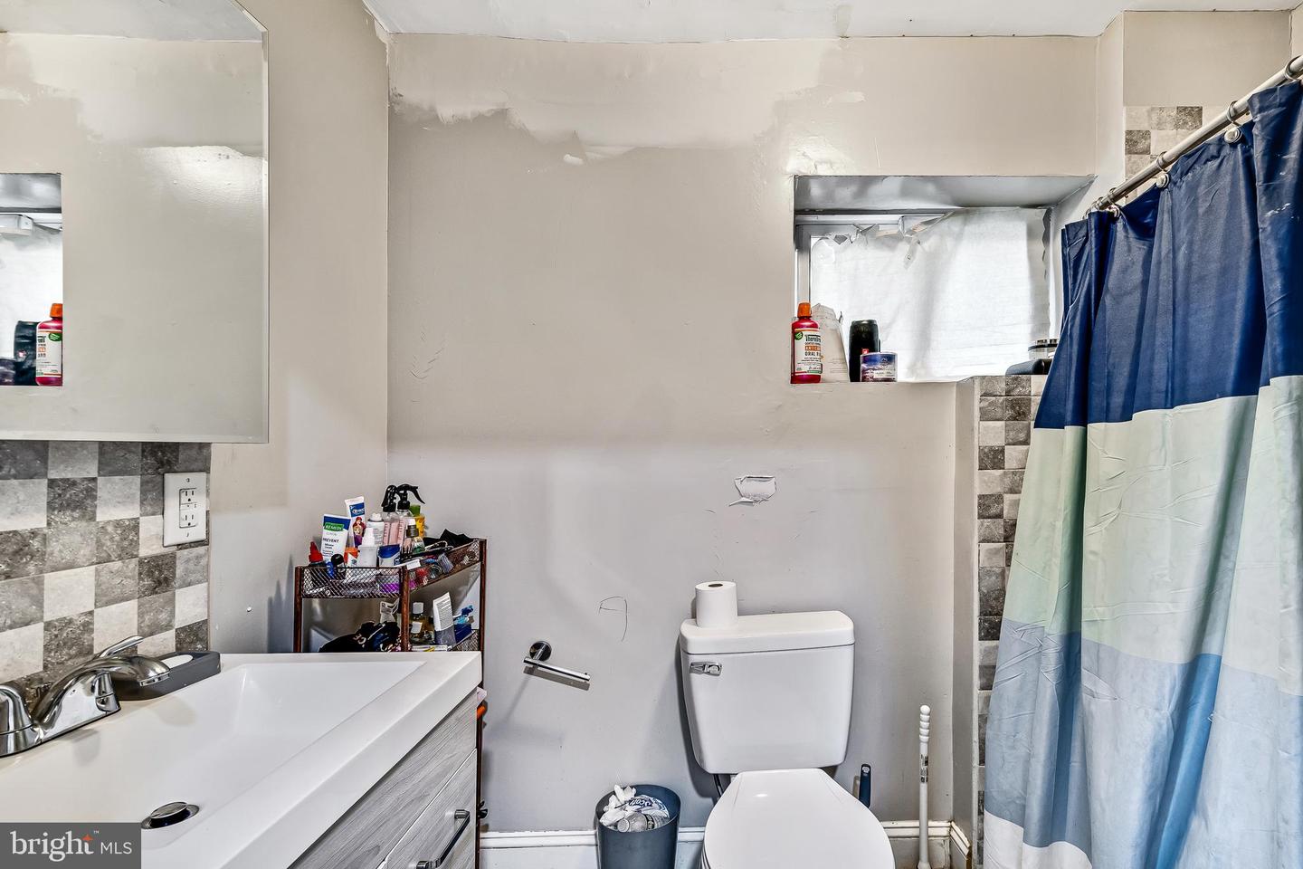 4029 Brown St Property Photo 10