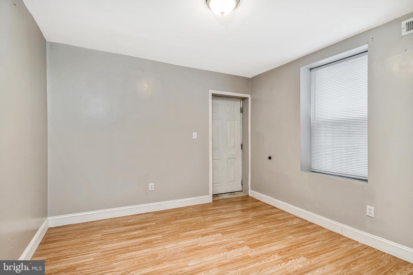 4029 Brown St Property Photo 26