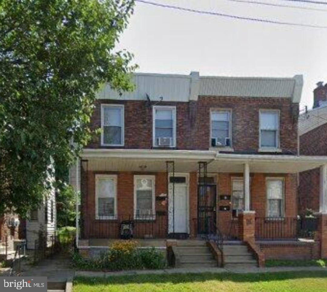 5515 N Fairhill St Property Photo 1