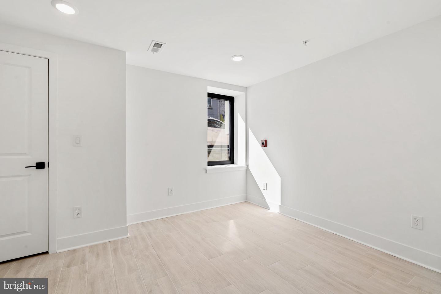 2631 Cecil B Moore Ave Property Photo 14