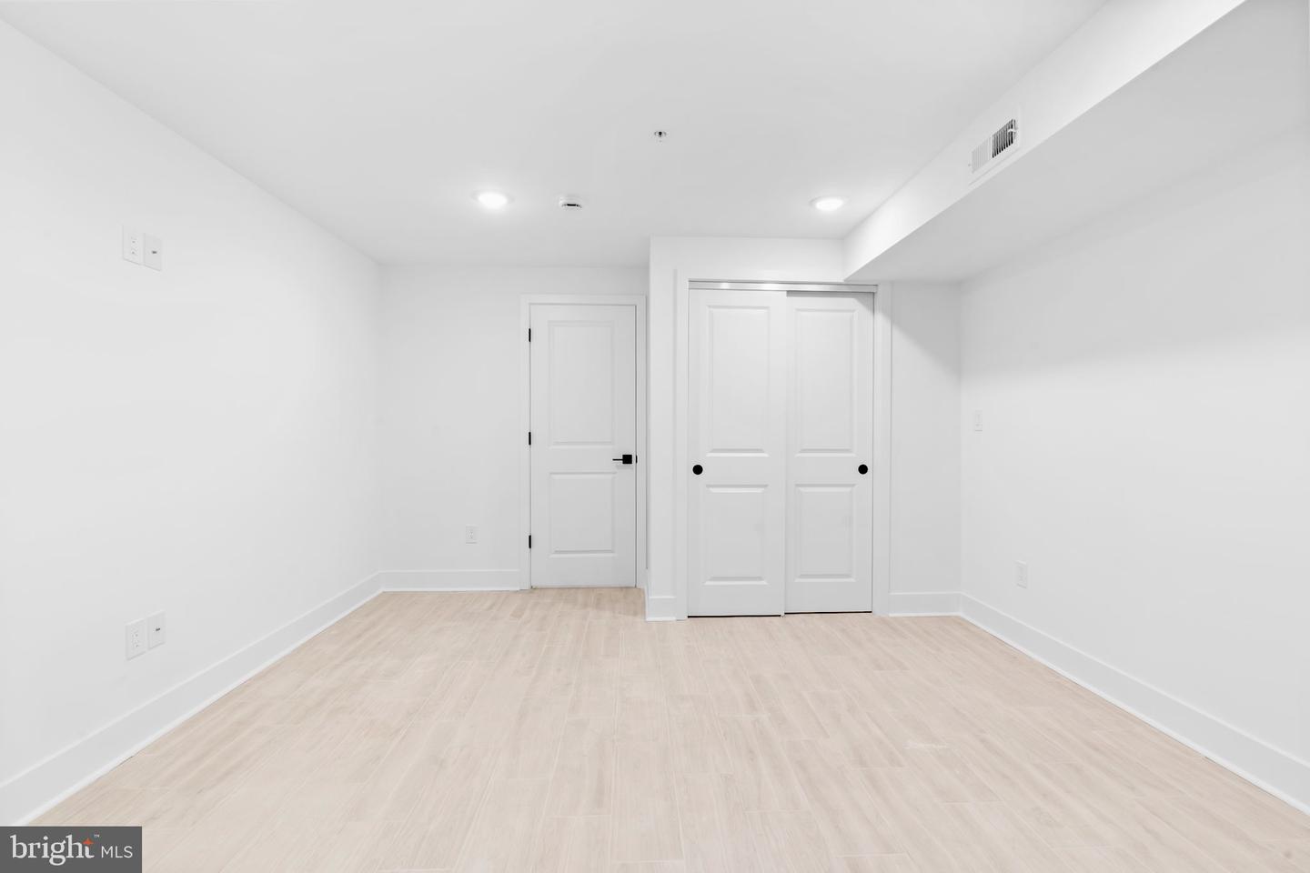 2631 Cecil B Moore Ave Property Photo 22
