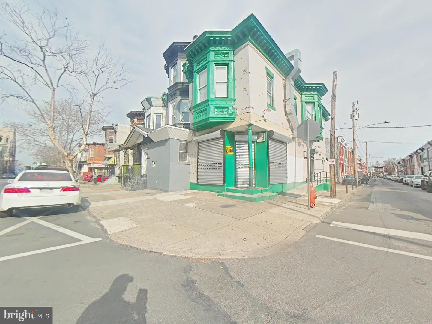 2215 W Lehigh Ave Property Photo