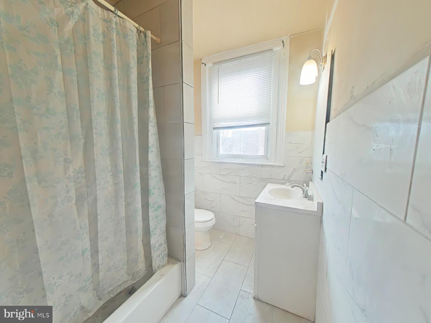 2215 W Lehigh Ave Property Photo 20